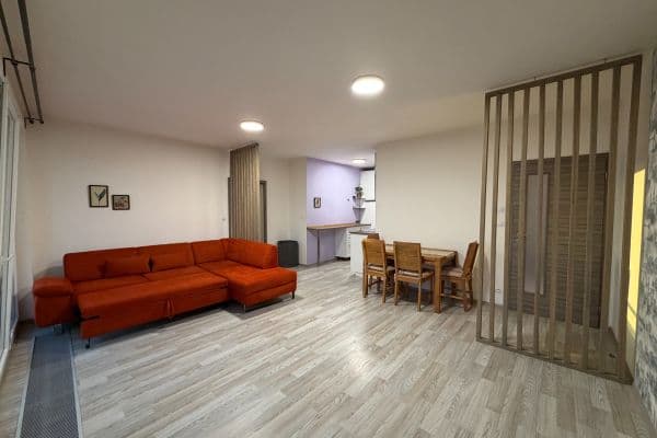 1 bedroom with open-plan kitchen flat to rent, 61 m², Na Maninách, Praha 1 bedroom with open-plan kitchen flat to rent, 61 m², Na Maninách, Praha