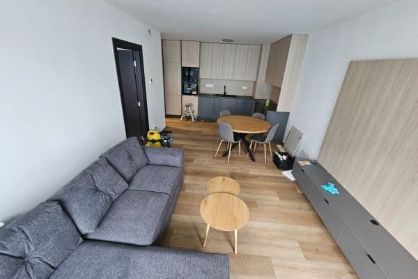1 bedroom with open-plan kitchen flat to rent, 57 m², Třída Jiřího Pelikána, Olomouc 1 bedroom with open-plan kitchen flat to rent, 57 m², Třída Jiřího Pelikána, Olomouc