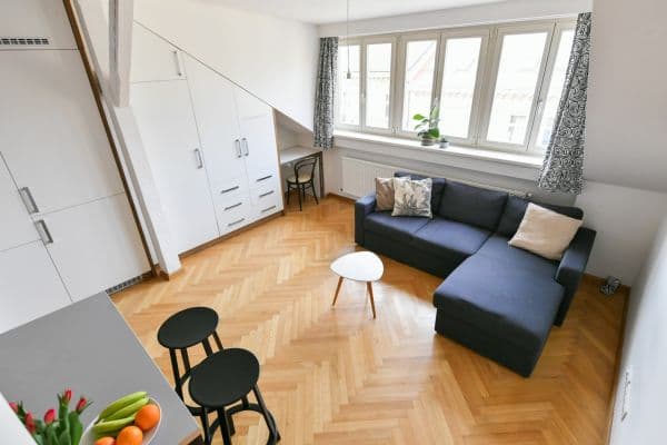 1 bedroom with open-plan kitchen flat for sale, 43 m², Sázavská, Praha 1 bedroom with open-plan kitchen flat for sale, 43 m², Sázavská, Praha