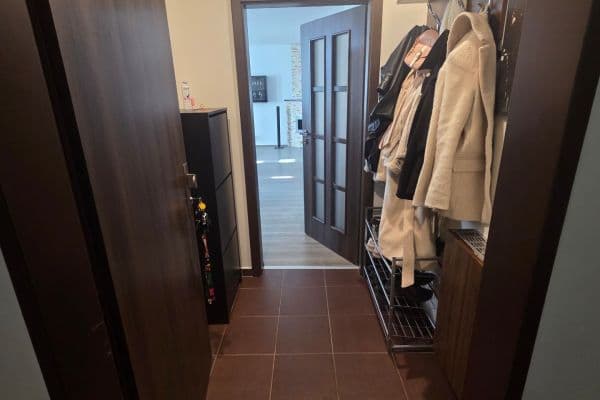 1 bedroom with open-plan kitchen flat to rent, 57 m², Okružní, Hradec Králové 1 bedroom with open-plan kitchen flat to rent, 57 m², Okružní, Hradec Králové