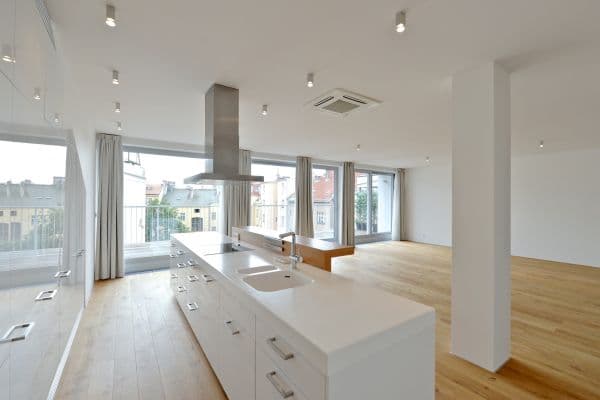 3 bedroom with open-plan kitchen flat to rent, 200 m², Laubova, Praha 3 bedroom with open-plan kitchen flat to rent, 200 m², Laubova, Praha