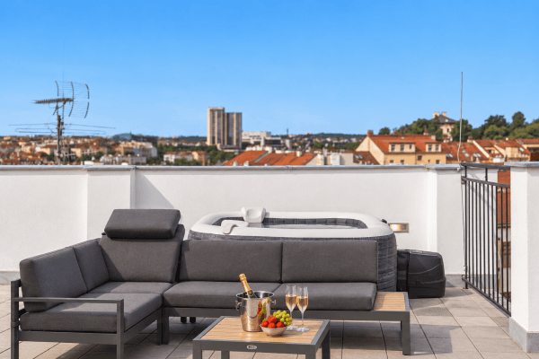 1 bedroom with open-plan kitchen flat to rent, 145 m², Košická, Praha 1 bedroom with open-plan kitchen flat to rent, 145 m², Košická, Praha