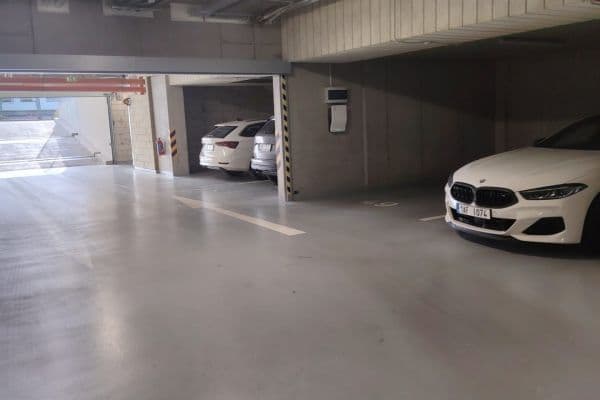 garage to rent, 12 m², Ústecká, Praha garage to rent, 12 m², Ústecká, Praha