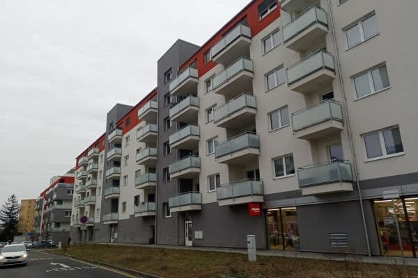 1 bedroom with open-plan kitchen flat to rent, 53 m², Eduarda Hamburgera, Olomouc 1 bedroom with open-plan kitchen flat to rent, 53 m², Eduarda Hamburgera, Olomouc