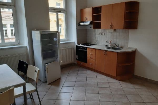 1 bedroom flat to rent, 40 m², Mozartova, Praha 1 bedroom flat to rent, 40 m², Mozartova, Praha