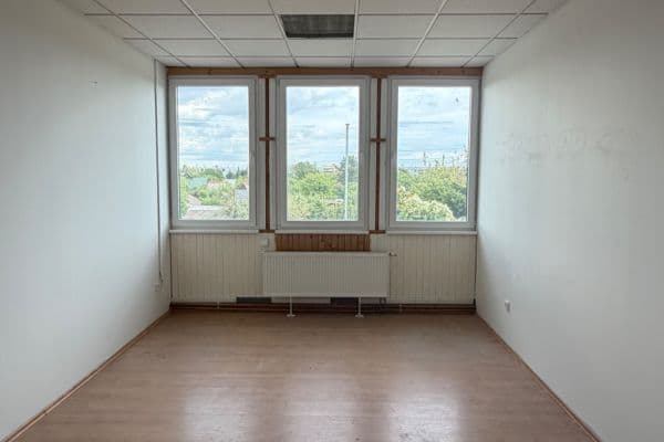 office to rent, 20 m², Nedokončená, Praha office to rent, 20 m², Nedokončená, Praha