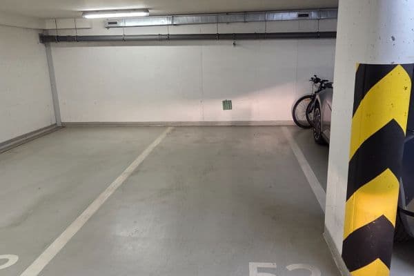 garage to rent, 11 m², U Hranic, Praha garage to rent, 11 m², U Hranic, Praha