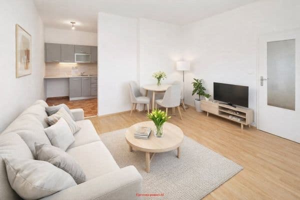 Studio flat to rent, 24 m², Zakladatelská, Karviná-Nové Město Studio flat to rent, 24 m², Zakladatelská, Karviná-Nové Město