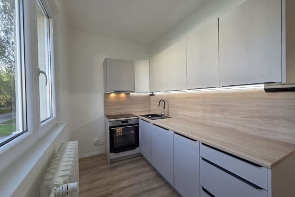 3 bedroom flat to rent, 69 m², tř. Osvobození, Karviná-Nové Město 3 bedroom flat to rent, 69 m², tř. Osvobození, Karviná-Nové Město