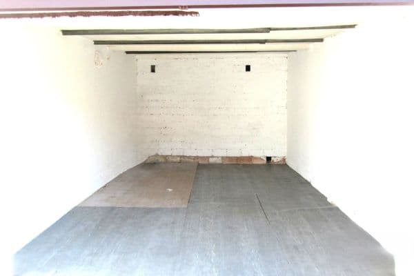 garage to rent, 22 m², Záběhlická, Praha garage to rent, 22 m², Záběhlická, Praha