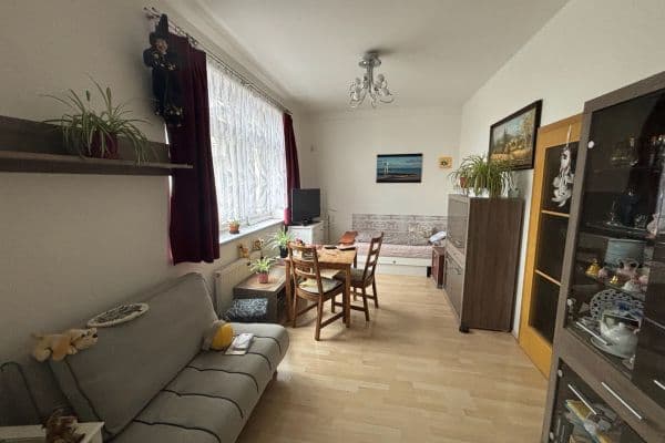 Studio flat for sale, 36 m², Českomoravská, Praha Studio flat for sale, 36 m², Českomoravská, Praha
