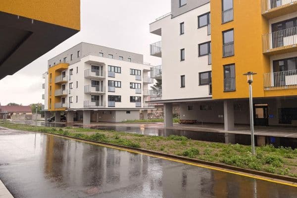 1 bedroom with open-plan kitchen flat to rent, 56 m², U Kasáren, Pardubice 1 bedroom with open-plan kitchen flat to rent, 56 m², U Kasáren, Pardubice