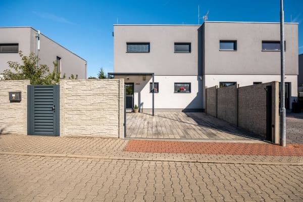house for sale, 120 m², Přípotoční, Bašť house for sale, 120 m², Přípotoční, Bašť
