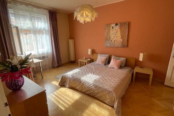 1 bedroom with open-plan kitchen flat to rent, 49 m², Písecká, Praha 1 bedroom with open-plan kitchen flat to rent, 49 m², Písecká, Praha