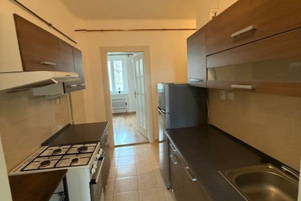 2 bedroom flat to rent, 51 m², Nad Primaskou, Praha 2 bedroom flat to rent, 51 m², Nad Primaskou, Praha