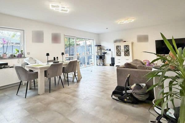 2 bedroom with open-plan kitchen flat for sale, 107 m², Riedstadt-Leeheim 2 bedroom with open-plan kitchen flat for sale, 107 m², Riedstadt-Leeheim