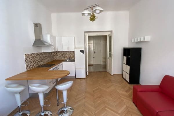 1 bedroom with open-plan kitchen flat to rent, 55 m², Kafkova, Praha 1 bedroom with open-plan kitchen flat to rent, 55 m², Kafkova, Praha