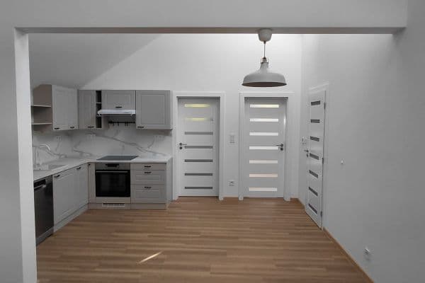 house to rent, 130 m², Jednostranná, Praha house to rent, 130 m², Jednostranná, Praha