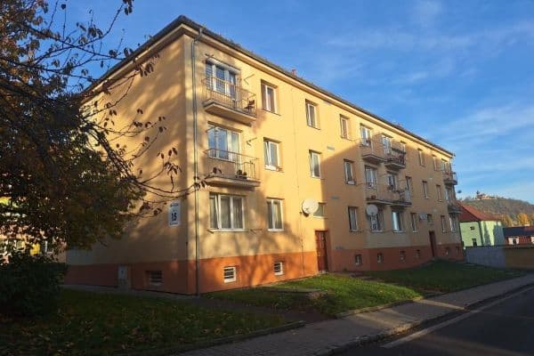 Studio flat for sale, 25 m², V Zahrádkách, Most, Ústecký Region Studio flat for sale, 25 m², V Zahrádkách, Most, Ústecký Region