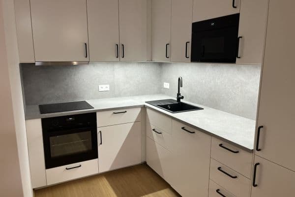 1 bedroom with open-plan kitchen flat to rent, 53 m², Za Pískovnou, Praha 1 bedroom with open-plan kitchen flat to rent, 53 m², Za Pískovnou, Praha