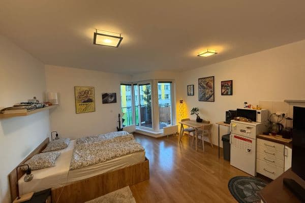 Studio flat to rent, 41 m², Počernická, Praha Studio flat to rent, 41 m², Počernická, Praha