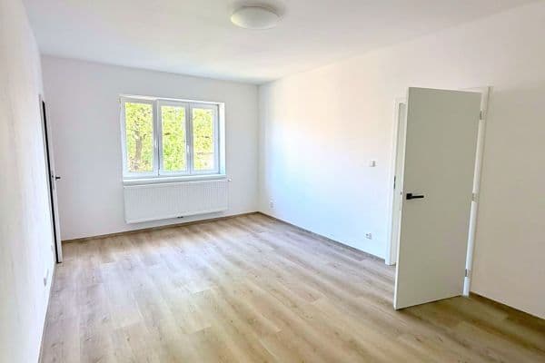 1 bedroom with open-plan kitchen flat for sale, 52 m², Palackého třída, Nymburk 1 bedroom with open-plan kitchen flat for sale, 52 m², Palackého třída, Nymburk