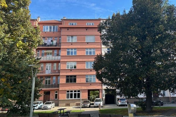 1 bedroom with open-plan kitchen flat to rent, 80 m², U Vody, Praha 1 bedroom with open-plan kitchen flat to rent, 80 m², U Vody, Praha