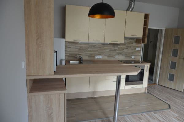 Studio flat to rent, 29 m², Široká, Říčany Studio flat to rent, 29 m², Široká, Říčany