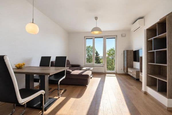 3 bedroom flat for sale, 55 m², Cyprichova, 3 bedroom flat for sale, 55 m², Cyprichova,