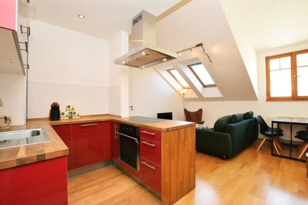 1 bedroom with open-plan kitchen flat for sale, 45 m², Bořivojova, Praha 1 bedroom with open-plan kitchen flat for sale, 45 m², Bořivojova, Praha