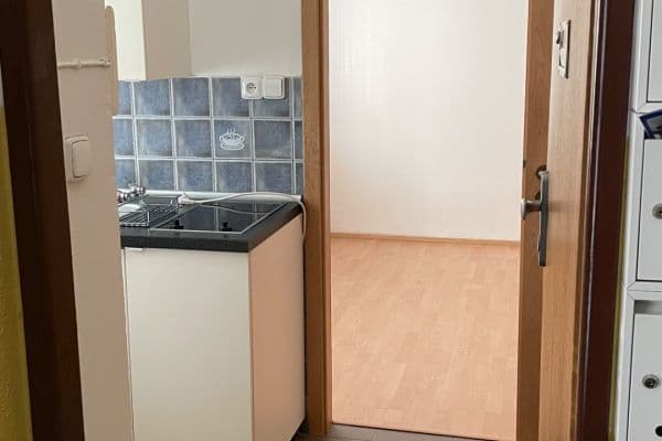 Small studio flat to rent, 24 m², Ostrovského, Praha Small studio flat to rent, 24 m², Ostrovského, Praha