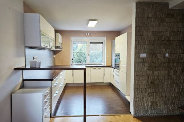 house to rent, 193 m², Adélčina, Praha house to rent, 193 m², Adélčina, Praha