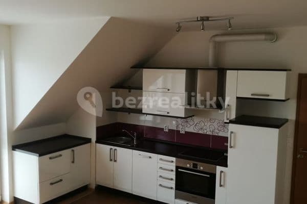 Studio flat to rent, 32 m², Švihovská, Praha Studio flat to rent, 32 m², Švihovská, Praha