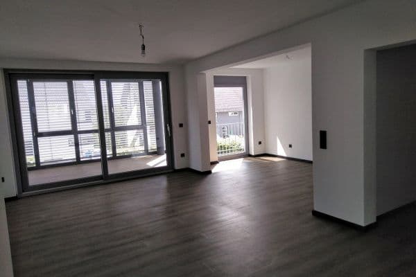 1 bedroom with open-plan kitchen flat to rent, 95 m², Korntal-Münchingen 1 bedroom with open-plan kitchen flat to rent, 95 m², Korntal-Münchingen