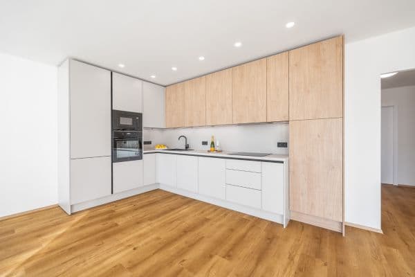 2 bedroom with open-plan kitchen flat for sale, 81 m², Borovanského, Praha 2 bedroom with open-plan kitchen flat for sale, 81 m², Borovanského, Praha