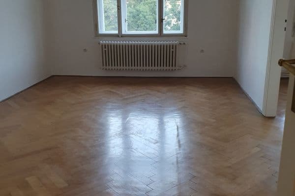 2 bedroom with open-plan kitchen flat to rent, 95 m², U Starého hřbitova, Praha 2 bedroom with open-plan kitchen flat to rent, 95 m², U Starého hřbitova, Praha