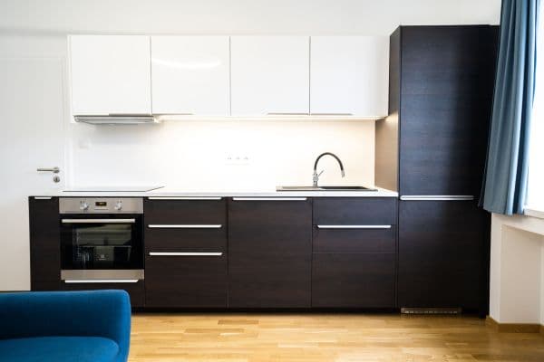 Studio flat for sale, 28 m², U Pernštejnských, Praha Studio flat for sale, 28 m², U Pernštejnských, Praha