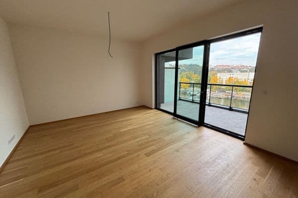 1 bedroom with open-plan kitchen flat for sale, 72 m², Jankovcova, Praha 1 bedroom with open-plan kitchen flat for sale, 72 m², Jankovcova, Praha