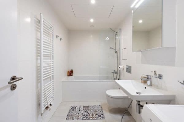 2 bedroom flat to rent, 89 m², Albrightové, Praha 2 bedroom flat to rent, 89 m², Albrightové, Praha
