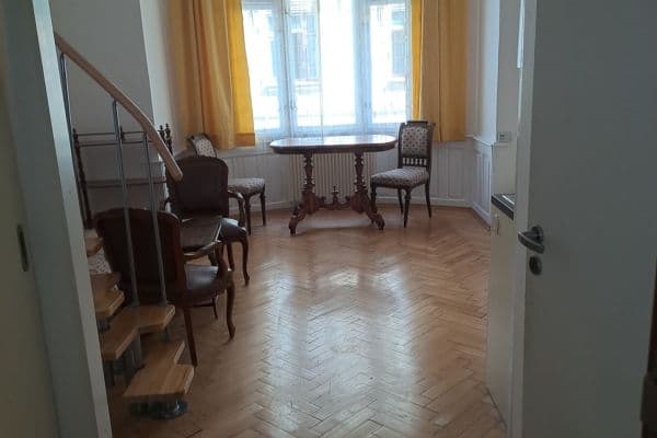 Studio flat to rent, 30 m², Sochařská, Praha Studio flat to rent, 30 m², Sochařská, Praha