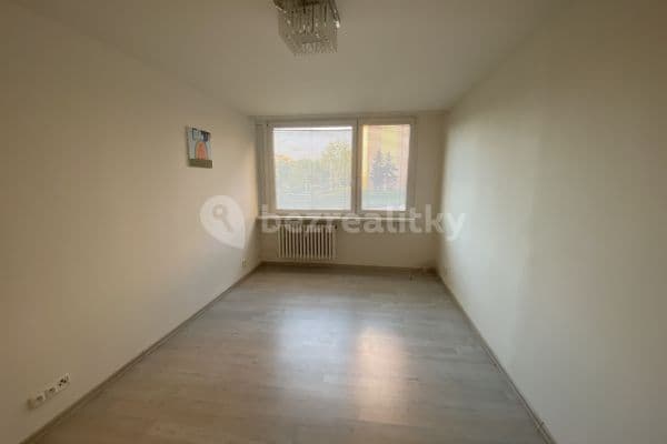 1 bedroom with open-plan kitchen flat to rent, 49 m², Smotlachova, Praha 12 1 bedroom with open-plan kitchen flat to rent, 49 m², Smotlachova, Praha 12