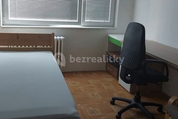 3 bedroom flat to rent, 18 m², Na chobotě, Prague, Prague