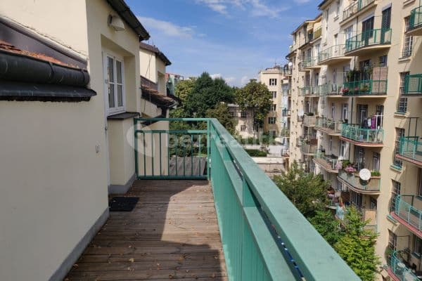 Flat to rent Flat to rent