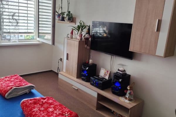 2 bedroom with open-plan kitchen flat to rent, 72 m², Makovského, 2 bedroom with open-plan kitchen flat to rent, 72 m², Makovského,