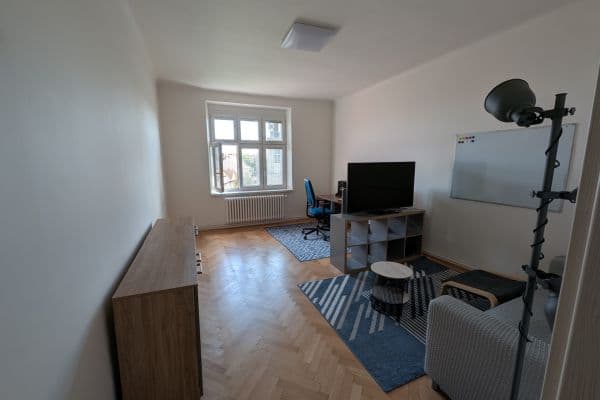 2 bedroom flat to rent, 75 m², Svatopluka Čecha, Brno 2 bedroom flat to rent, 75 m², Svatopluka Čecha, Brno