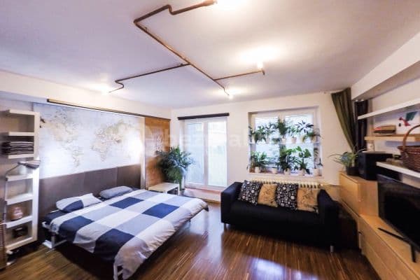 Studio flat to rent, 41 m², Africká, Studio flat to rent, 41 m², Africká,