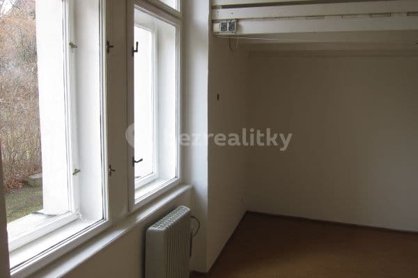 Small studio flat to rent, 20 m², U Mrázovky, Small studio flat to rent, 20 m², U Mrázovky,