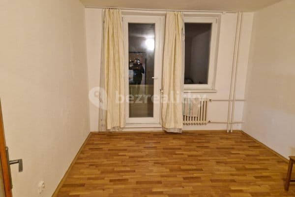 Small studio flat to rent, 22 m², Jedovnická, 
