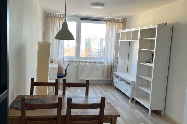 2 bedroom flat to rent, 52 m², Tobrucká, 