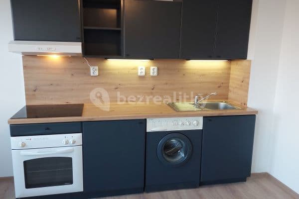 Studio flat to rent, 30 m², Šestajovická, Studio flat to rent, 30 m², Šestajovická,